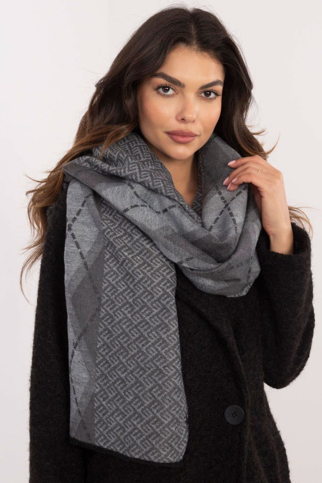 Love Lace Love Lace Women's Geometric Pattern Viscose Scarf Lightweight Soft Elegant Accessory in Grey