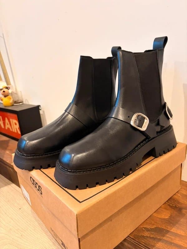 ASOS Design ASOS design Arena Leather Harness Chelsea Boots - Black (UK 8)