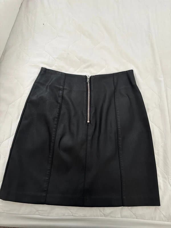 New Look Faux leather look skirt