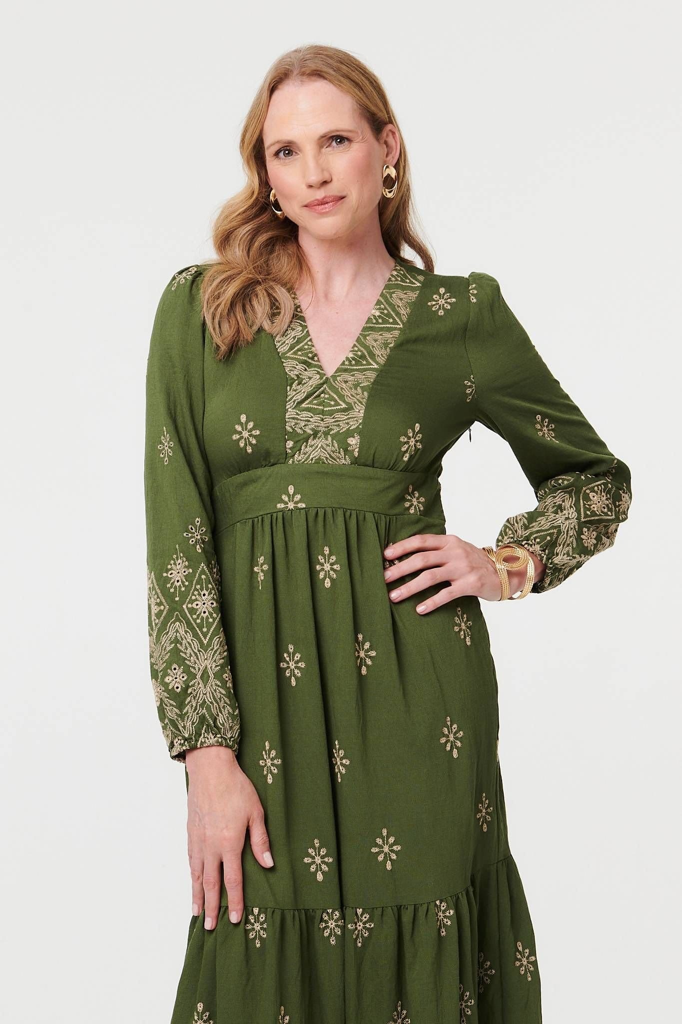 Izabel London Izabel London Women's Border Print Long Sleeve Maxi Dress in Green - 4