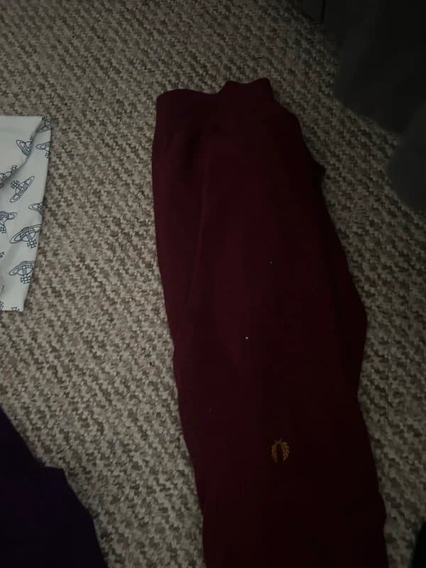 Fred Perry burgundy free perry jumper