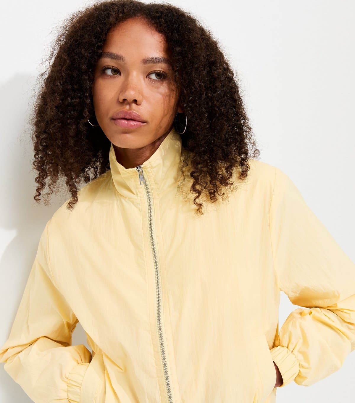 New Look Women's Light Yellow Bubble Hem Zip Lightweight Jacket New Look