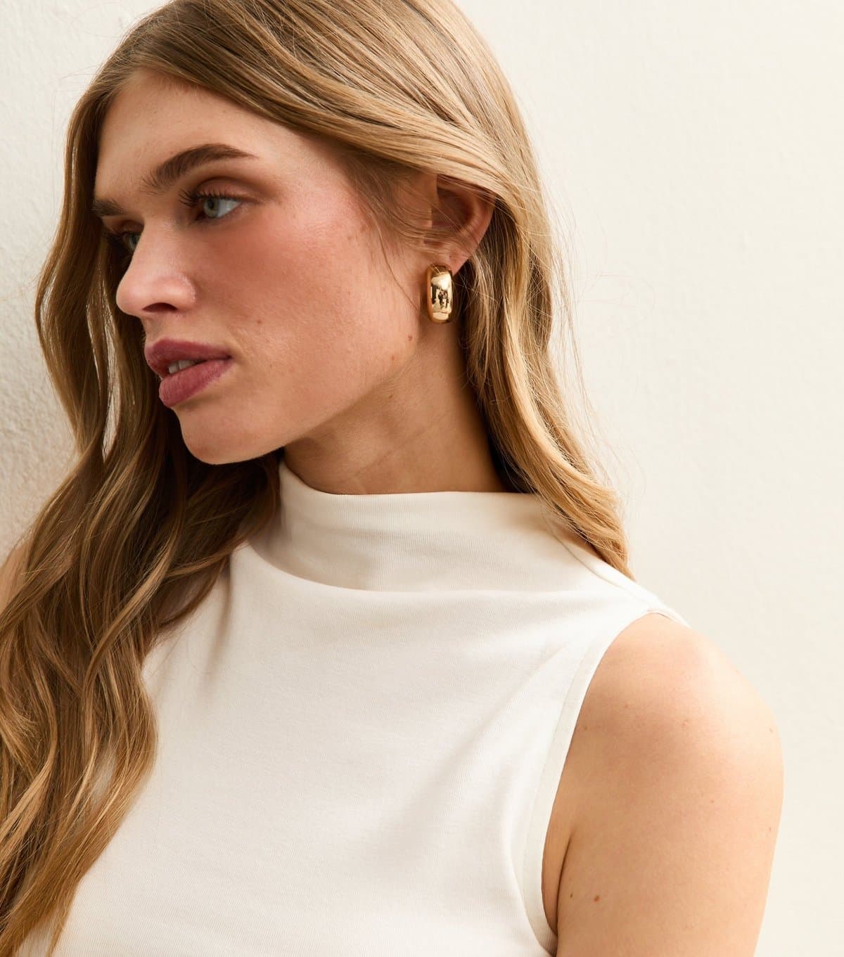 New Look Women's Cream Grown On Neck Vest New Look