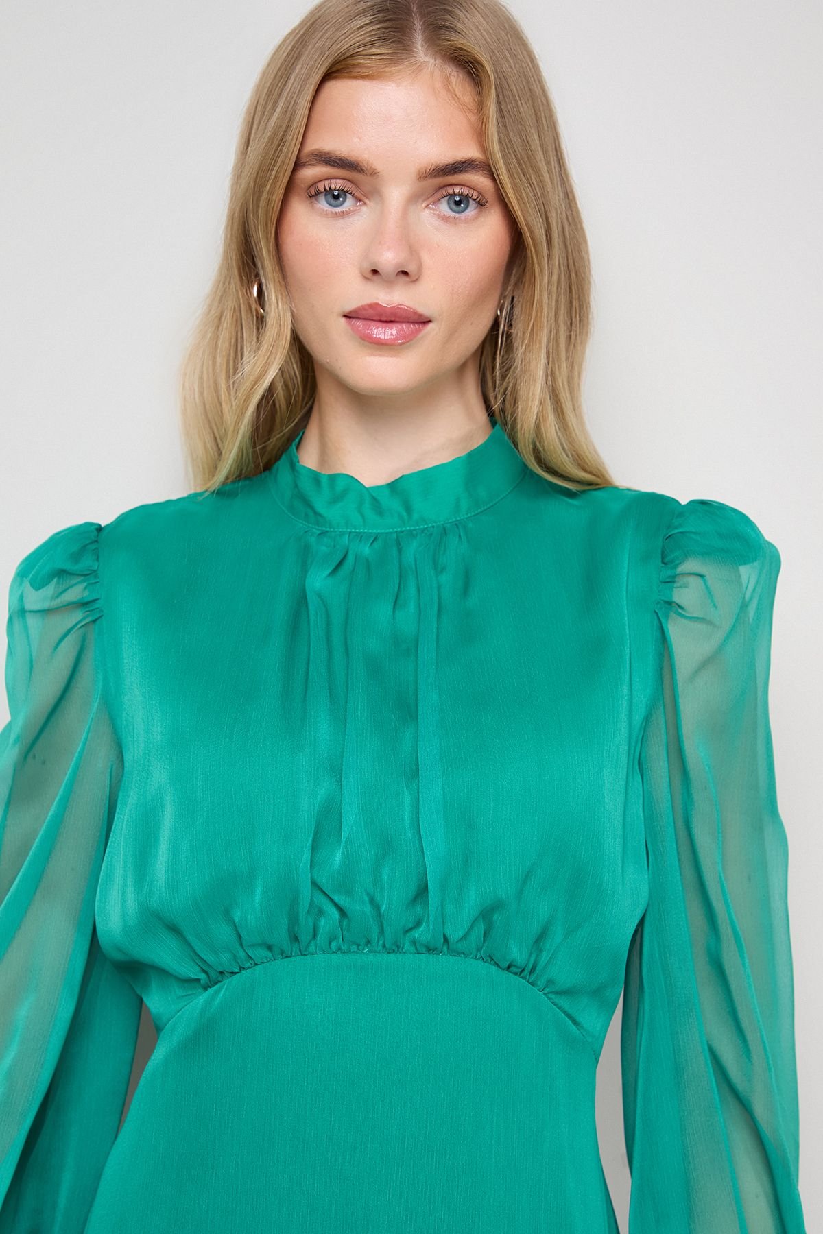 Oasis Oasis Women's Printed Dropped Curved Waist Long Sleeve Maxi Dress in Green - 4