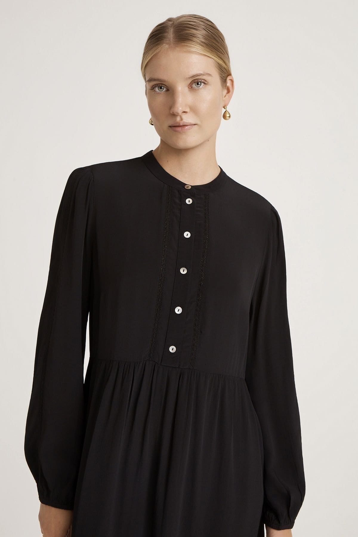 Finery London Finery London Women's Jasmine Lace Trim Crepe Midi Dress in Black - 4