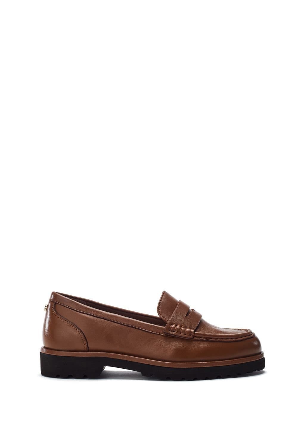 Moda in Pelle Moda In Pelle Women's 'Ellaria' Leather Loafers in Tan