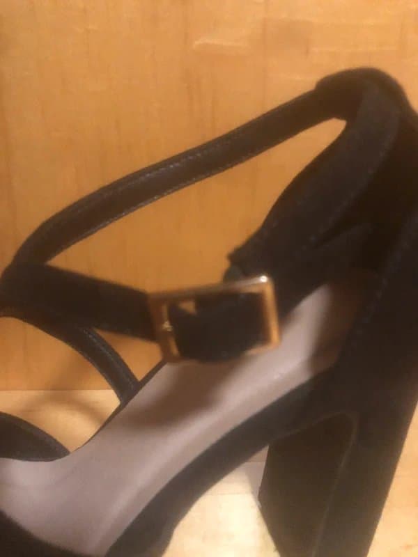 New Look black velvet heels