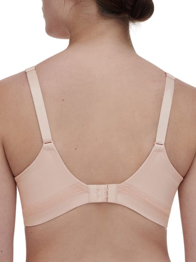 Chantelle Chantelle Women's Easy Bliss Covering Memory Foam Bra in Beige - 2