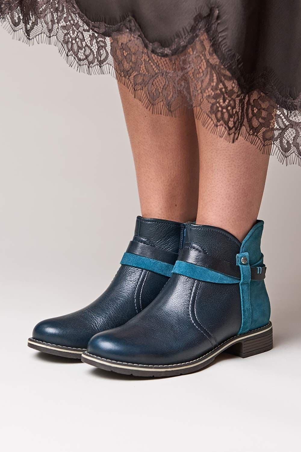 Moshulu Moshulu Women's 'Atoll' Ankle Boot in Teal