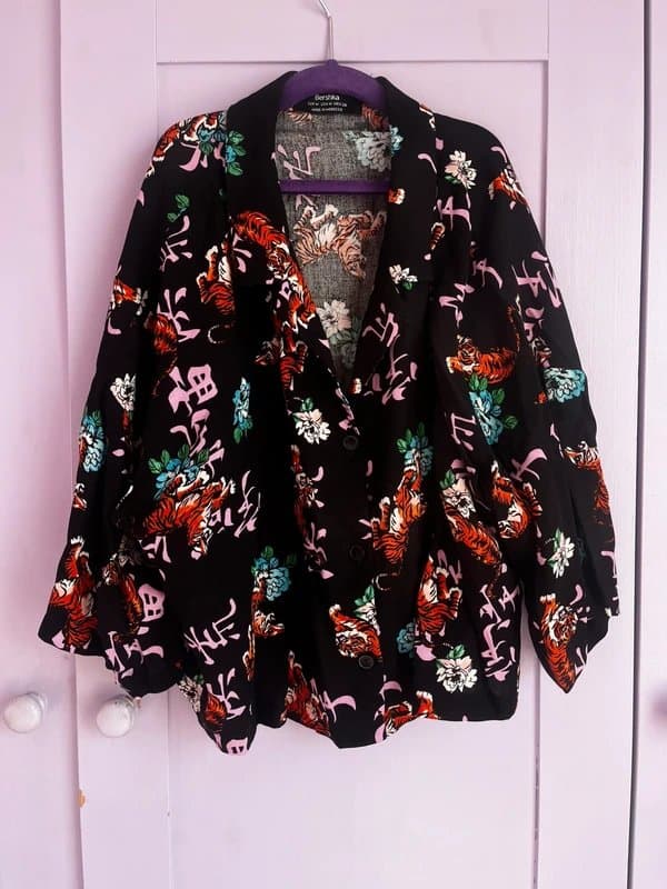 Bershka Black shirt with colourful patterns