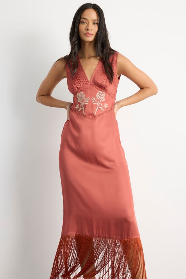 Warehouse Warehouse Women's Embroidered & Pintuck Detail Midi Dress With Fringing in Rose - 2