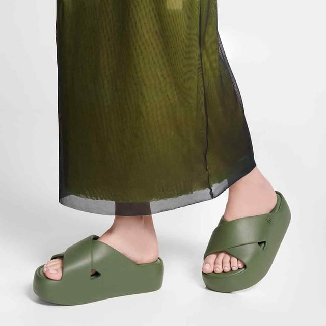 Melissa Shoes Melissa Shoes Women's Free Cross in Green - 2