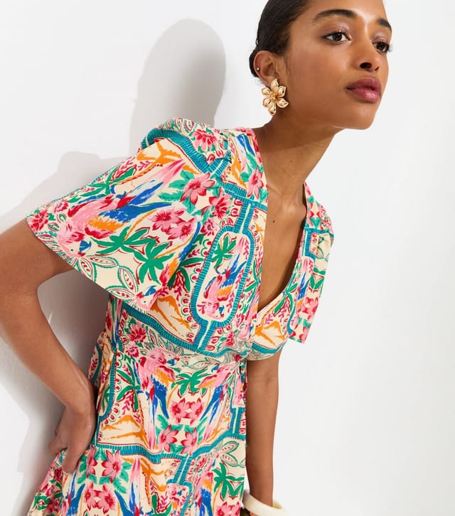 New Look Women's Multicoloured Parrot Print Crepe Wrap Midi Dress New Look - 3