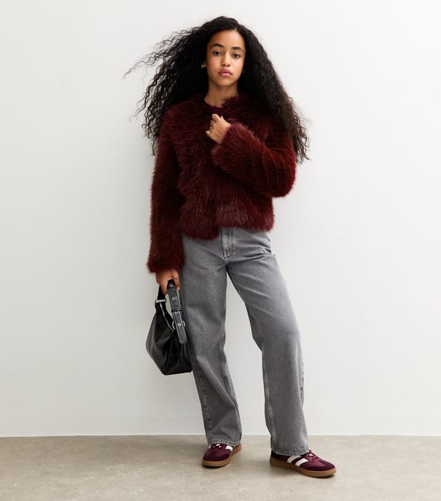 New Look Girls' Burgundy Faux Fur coat New Look - 3