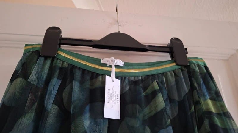 last true angel Last true angel tulle skirt, botanical print Medium approx 12-14 brand new with tags