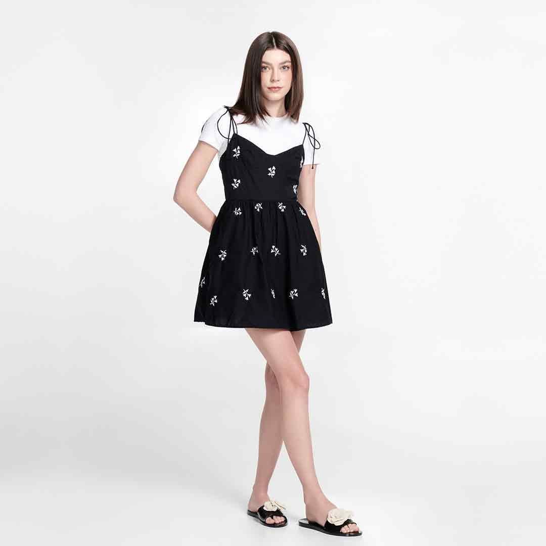 Melissa Shoes Melissa Shoes Women's Babe Petals in Black - 4