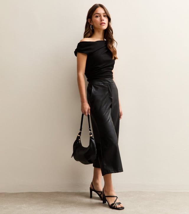 New Look Women's Petite Black Faux Leather Culottes New Look - 2