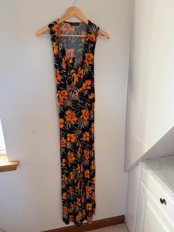 Miss Selfridge Miss Selfridge Black Yellow Floral Bold Tropical Print Jumpsuit with Tie Front Size 8 Summer