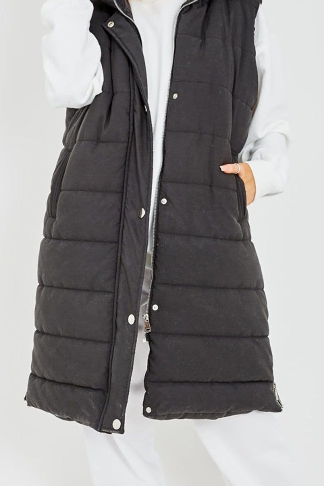 STYLEWISE STYLEWISE Women's Padded Zip-Up - Longline - Hooded Gilet in Black - 4