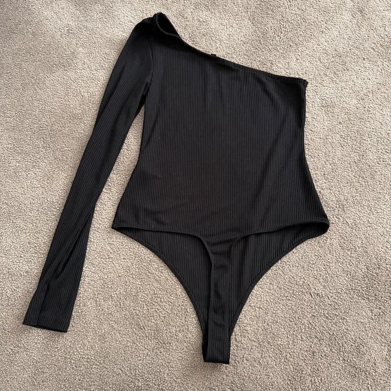 ASOS ASOS black off the shoulder bodysuit