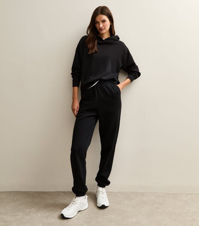 New Look Women's Tall Black Cuffed Joggers New Look - 2