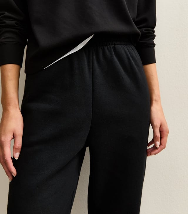 New Look Women's Tall Black Cuffed Joggers New Look - 3