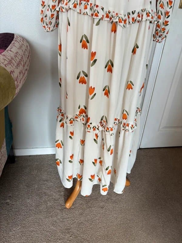 Mint Velvet Mint Velvet tulip flower print maxi dress - size S 8-10