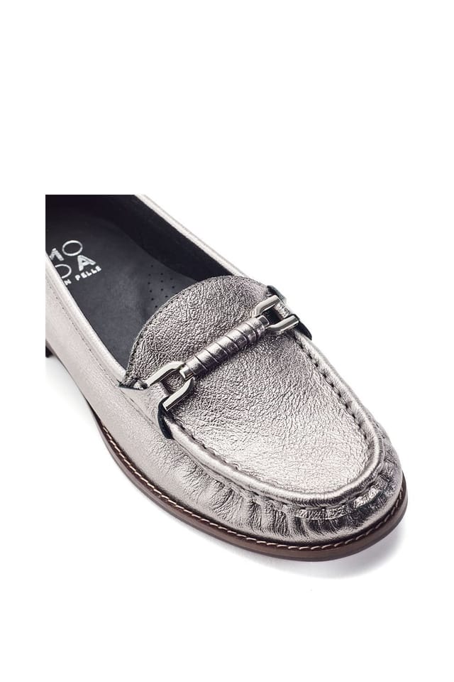 Moda In Pelle Moda In Pelle Women's 'Emella' Leather Loafers in Metallic Silver - 3