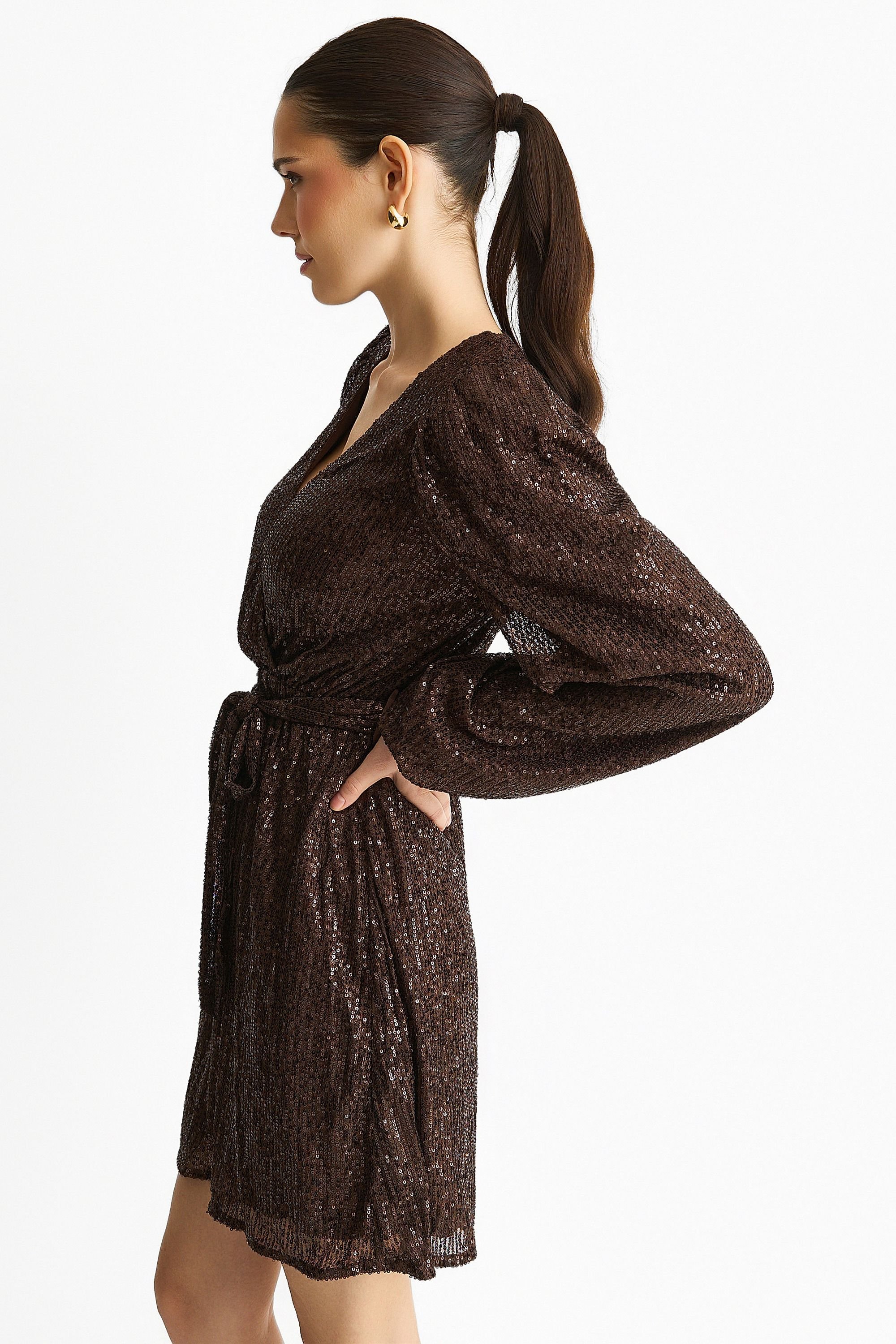 Gini London Gini London Women's Chocolate Sequin V Neck Belted Mini Dress in Brown - 3