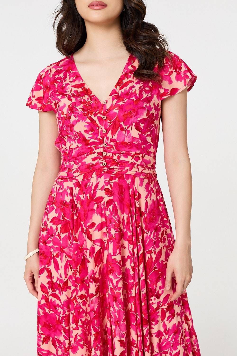 Izabel London Izabel London Women's Floral Cap Sleeve Ruched Maxi Dress in Pink - 2