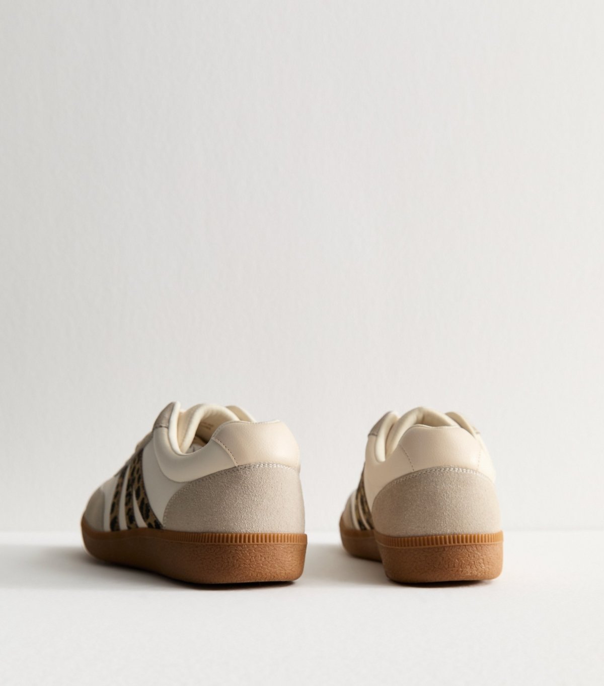 New Look Women's Stone Contrast Stripe Low Top Trainers Vegan New Look - 4