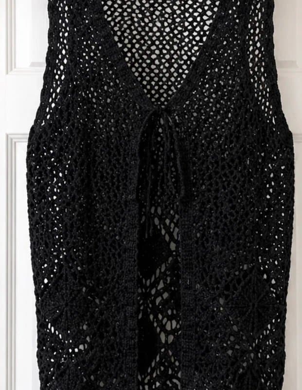Jane Norman Lovely Women's Black Y2K Jane Norman Open Knit Crochet Style Knit Waistcoat Top size 14