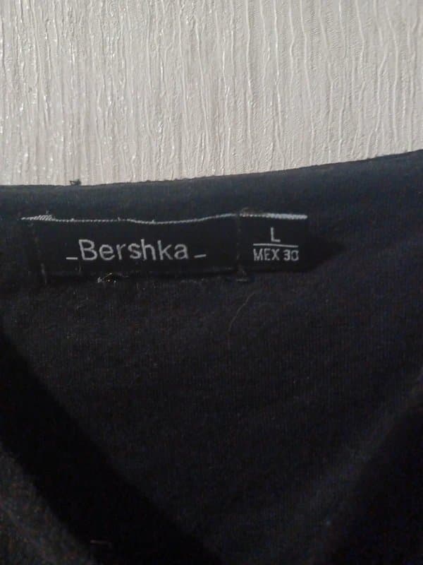 Bershka Black crop v neck geometric cut out strappy crossover vest top Bershka M/L