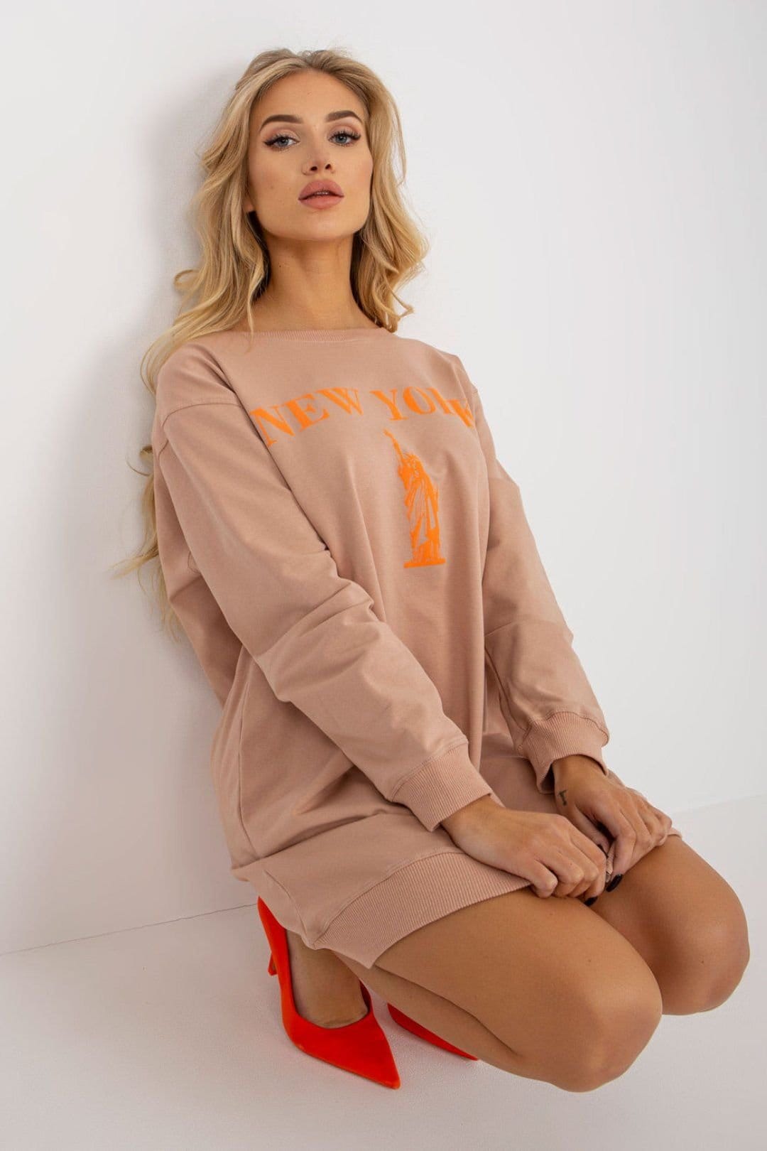 Love Lace Love Lace Women's Oversized Cotton Blend Front Print Sweatshirt in Beige - 4