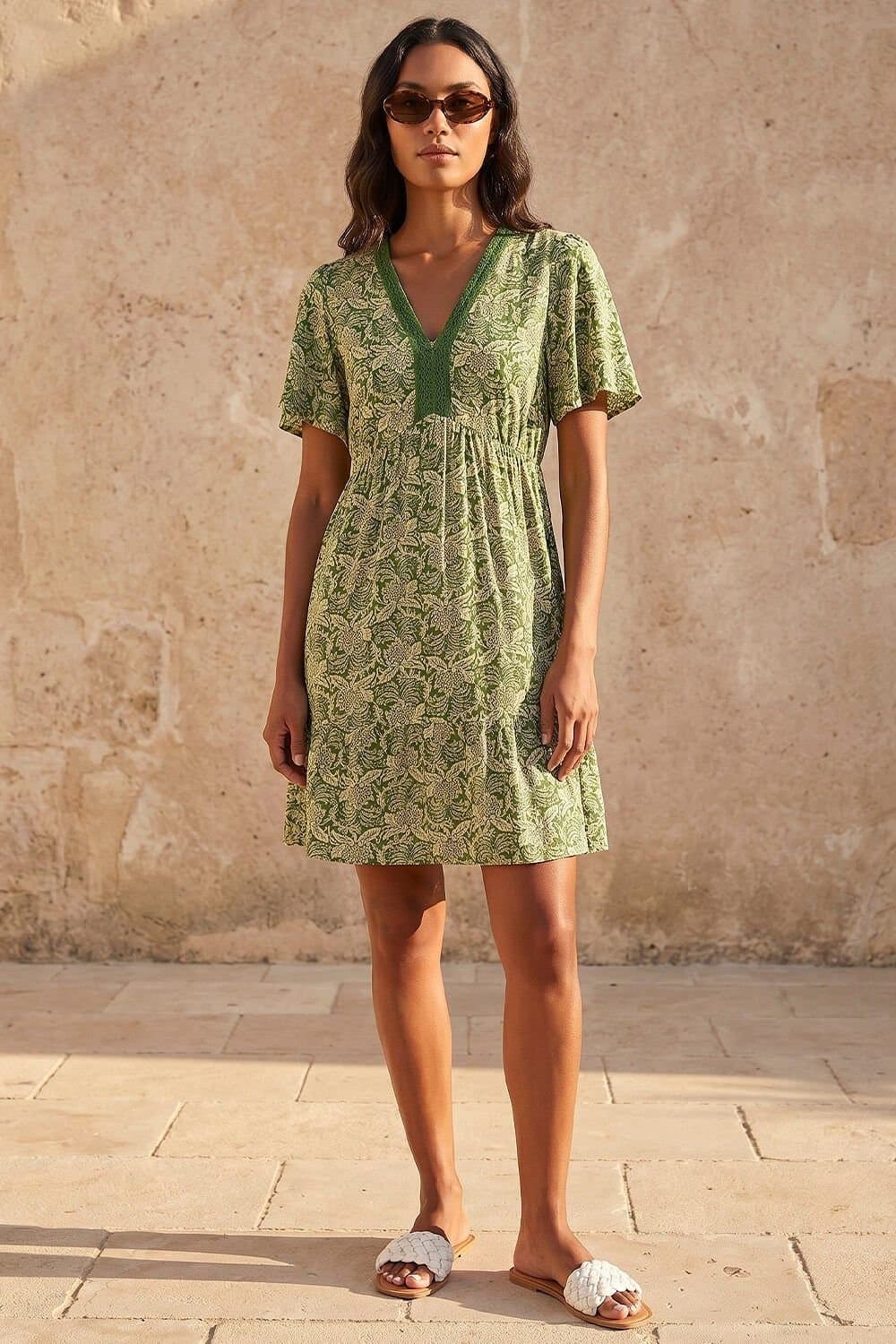 Dusk Dusk Women's Abstract Lace Trim Dress in Green
