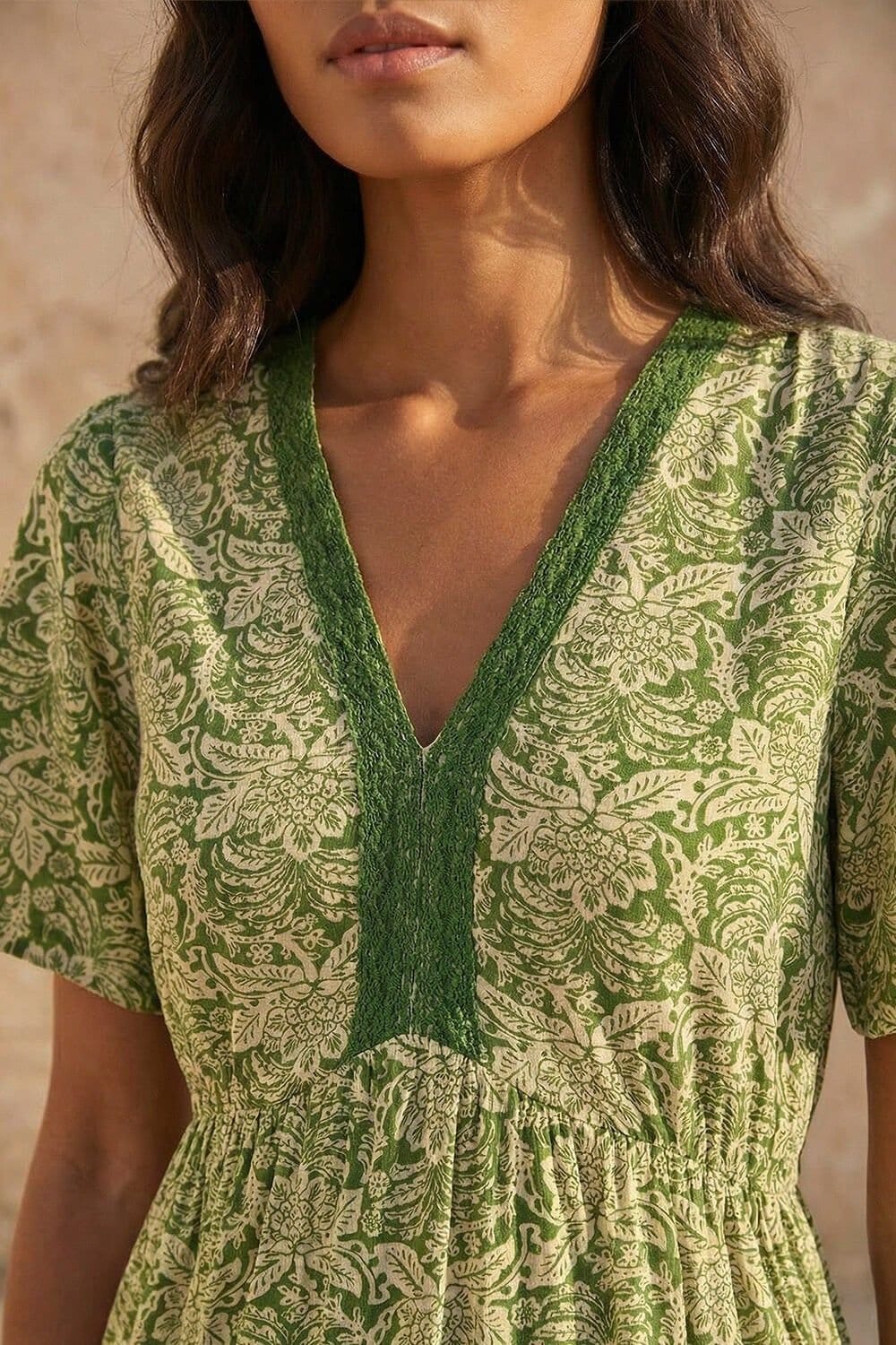 Dusk Dusk Women's Abstract Lace Trim Dress in Green - 4