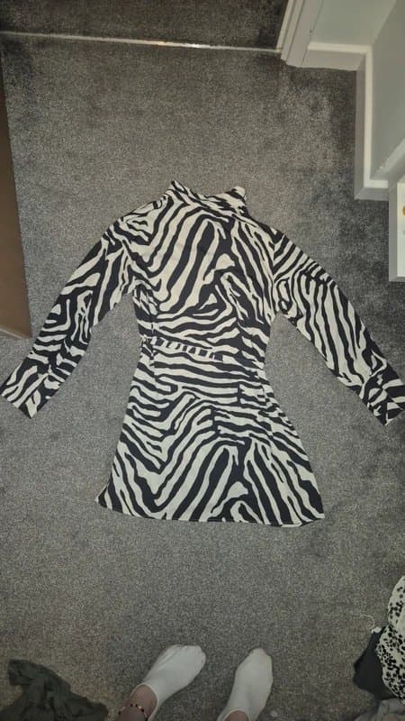 H&M H&M zebra print shirt dress size medium