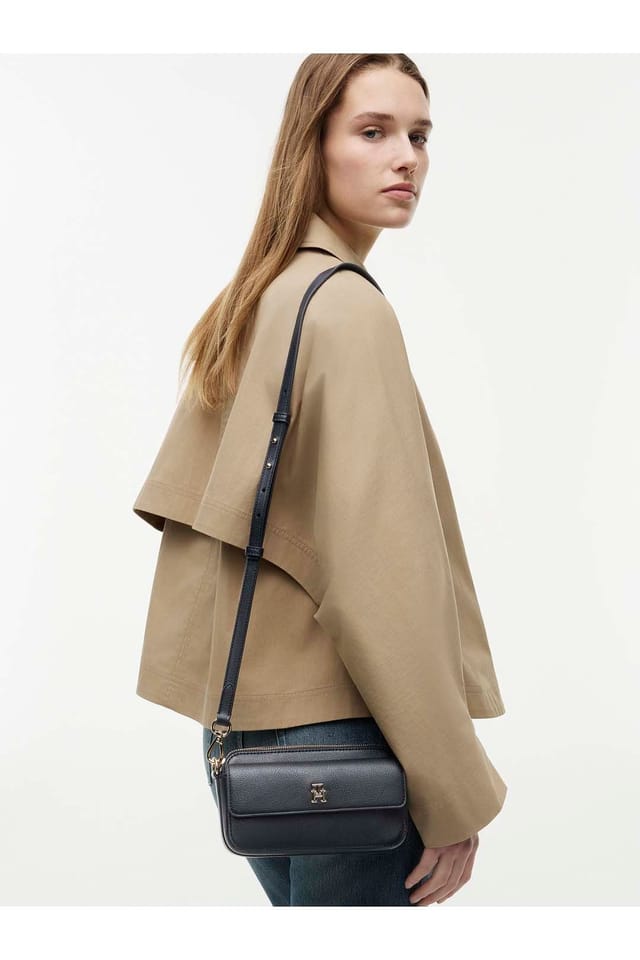 Tommy Hilfiger Tommy Hilfiger Women's Icon Camera Bag Navy in Blue - 3