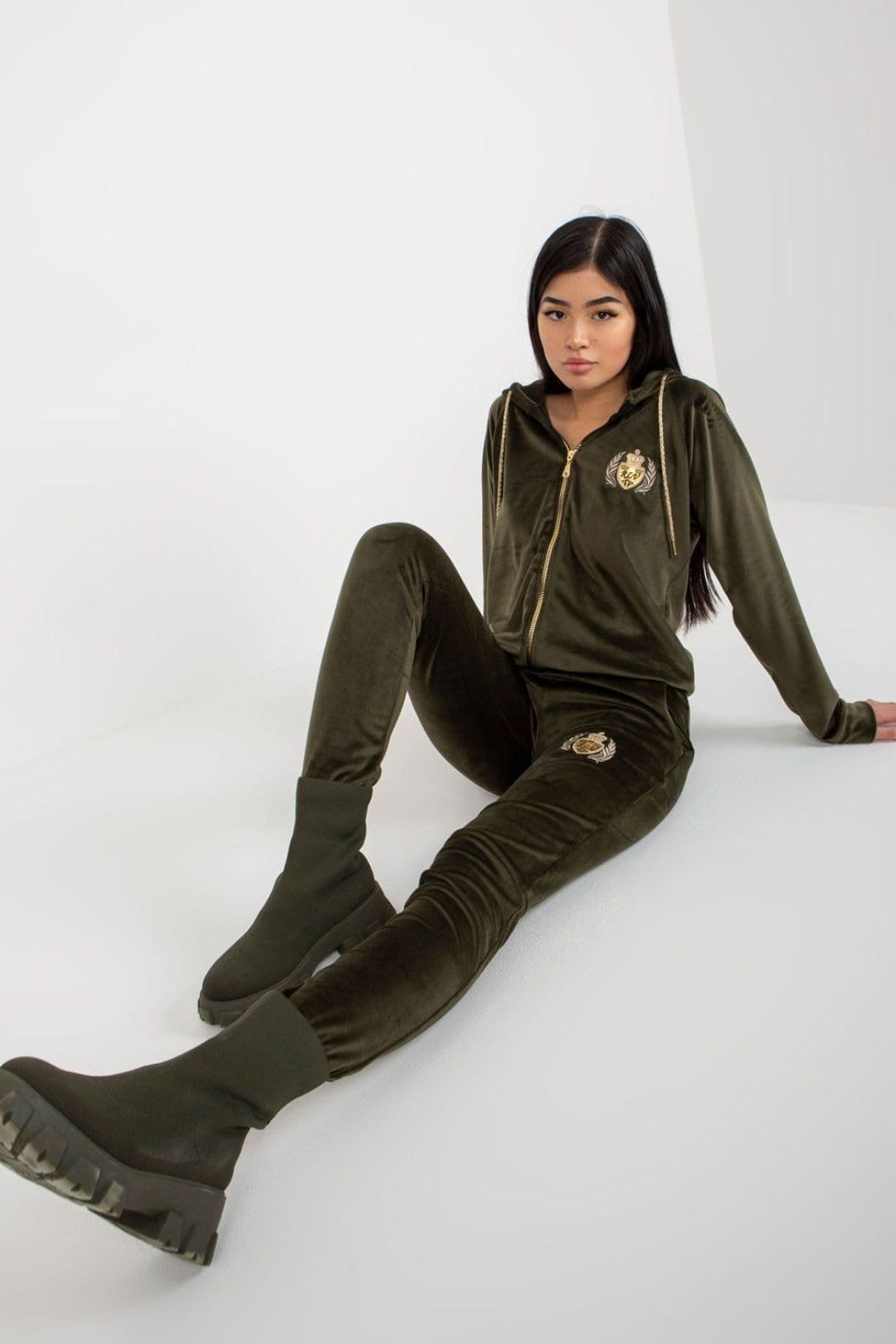 Love Lace Love Lace Women's Embroidered Velour Hoodie Sweatshirt Pants Set in Green - 1