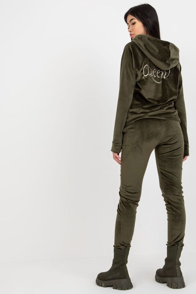 Love Lace Love Lace Women's Embroidered Velour Hoodie Sweatshirt Pants Set in Green - 3