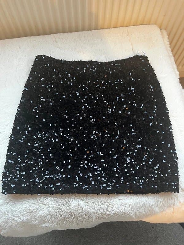 New Look Sequin mini skirt