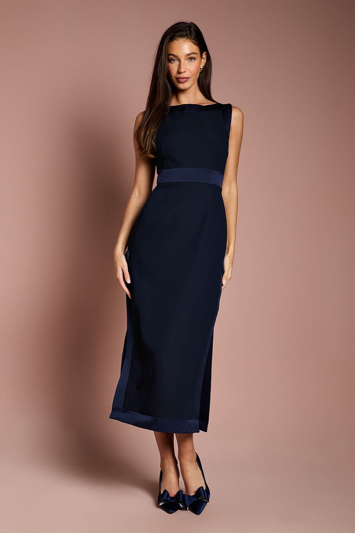 Coast Coast Women's Bow Detail Round Neck Midaxi Dress in Navy