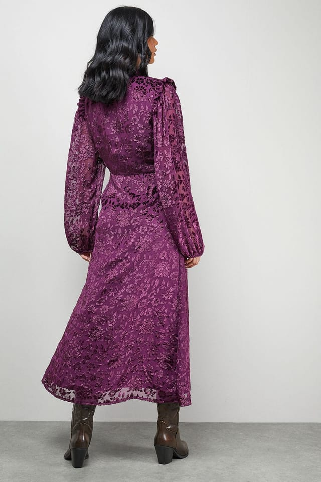 Warehouse Warehouse Women's Burnout Velvet Frill Shoulder Tie Front Midi Dress in Purple - 3