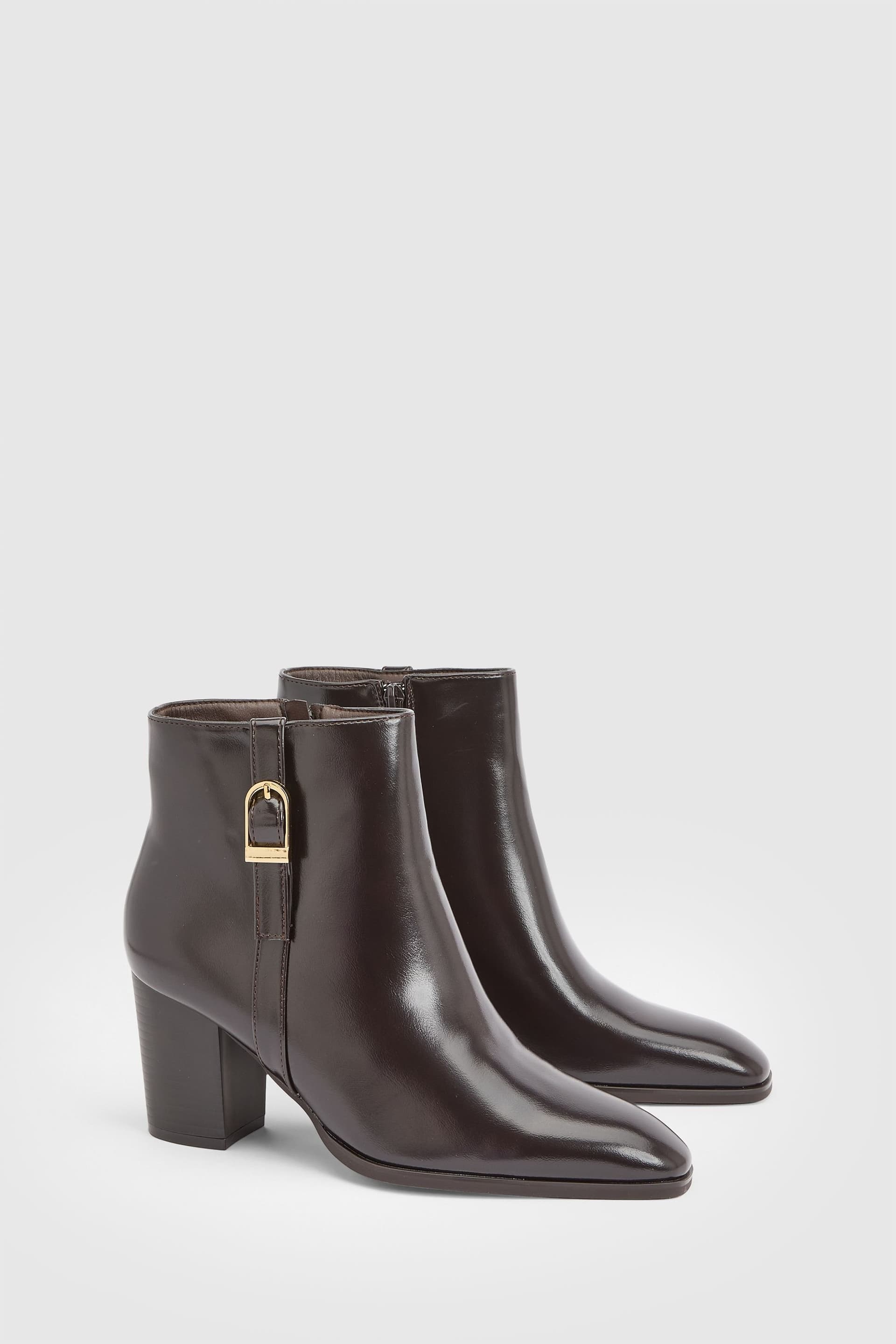 Wallis Wallis Women's Sophie Faux Leather Buckle Detail Ankle Boots in Chocolate