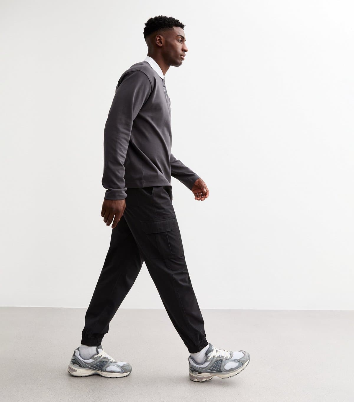 New Look Men's Black Relaxed Drawstring Waist Cargo Trousers New Look