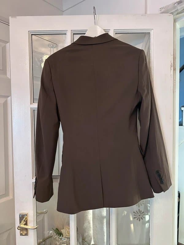 ASOS Design Brown men’s fitted double breasted blazer
