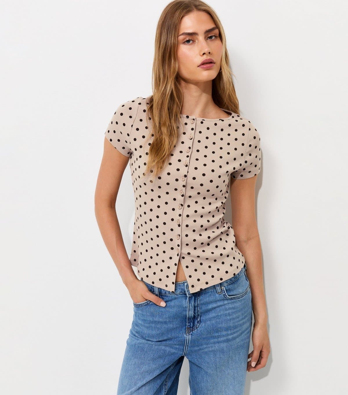 New Look Women's Cream Ribbed Cotton Rich Polka Dot Button Through T-Shirt New Look