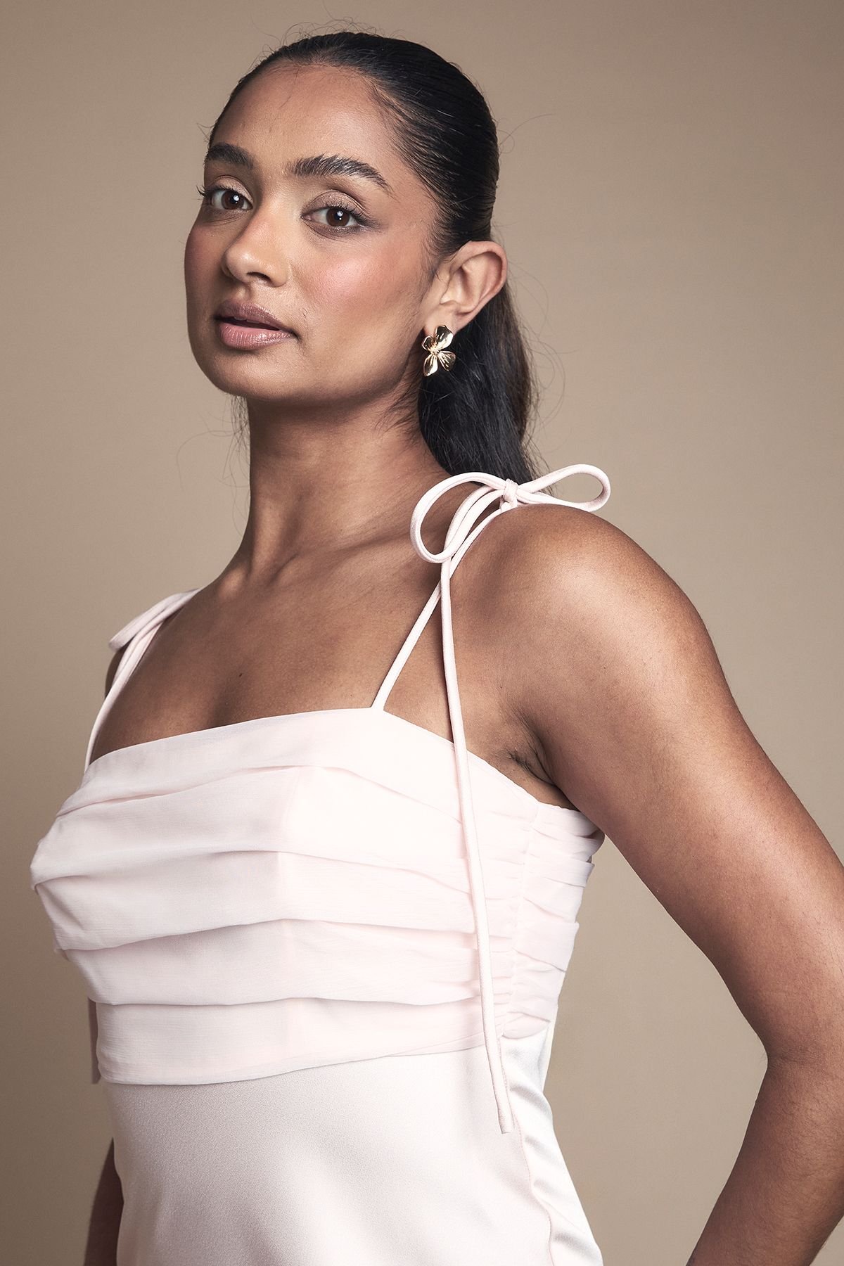 Oasis Oasis Women's Satin Chiffon Mix Tie Shoulder Bridesmaid Midi Dress in Blush - 4