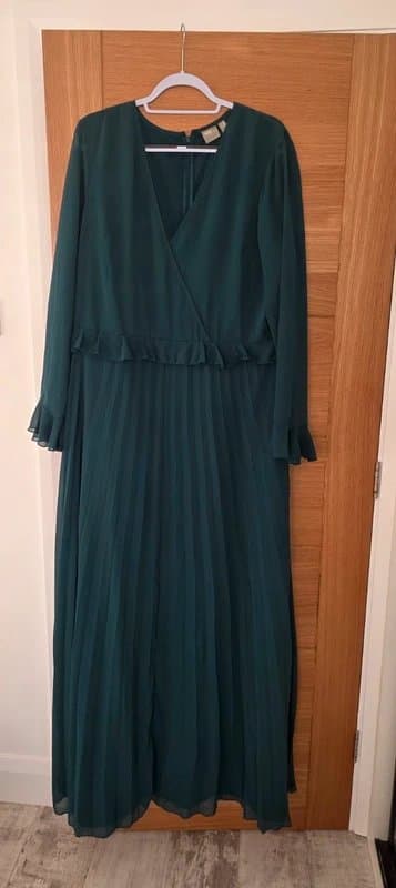 ASOS Stunning bargain green dress formal dress ball gown