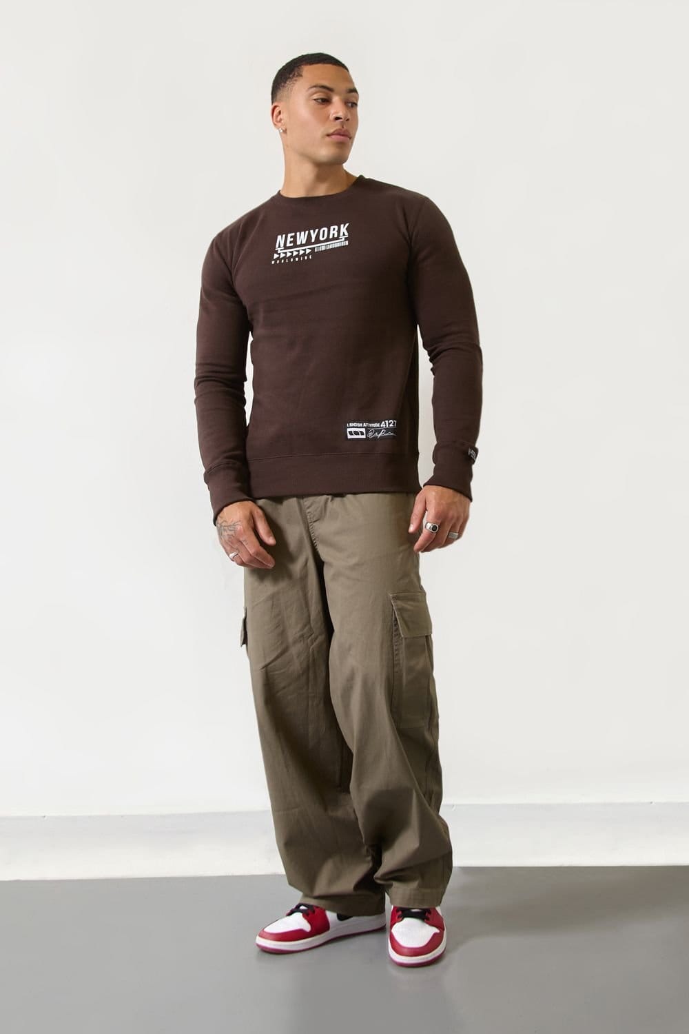 LONDON ATTITUDE LONDON ATTITUDE Men's Brown Floral “New York" Crewneck Regular Fit Sweatshirt - 4